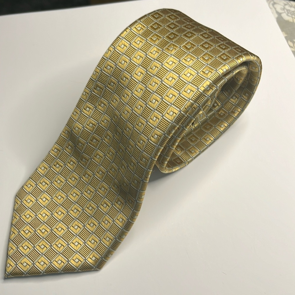 David Taylor Gold Patterned Tie